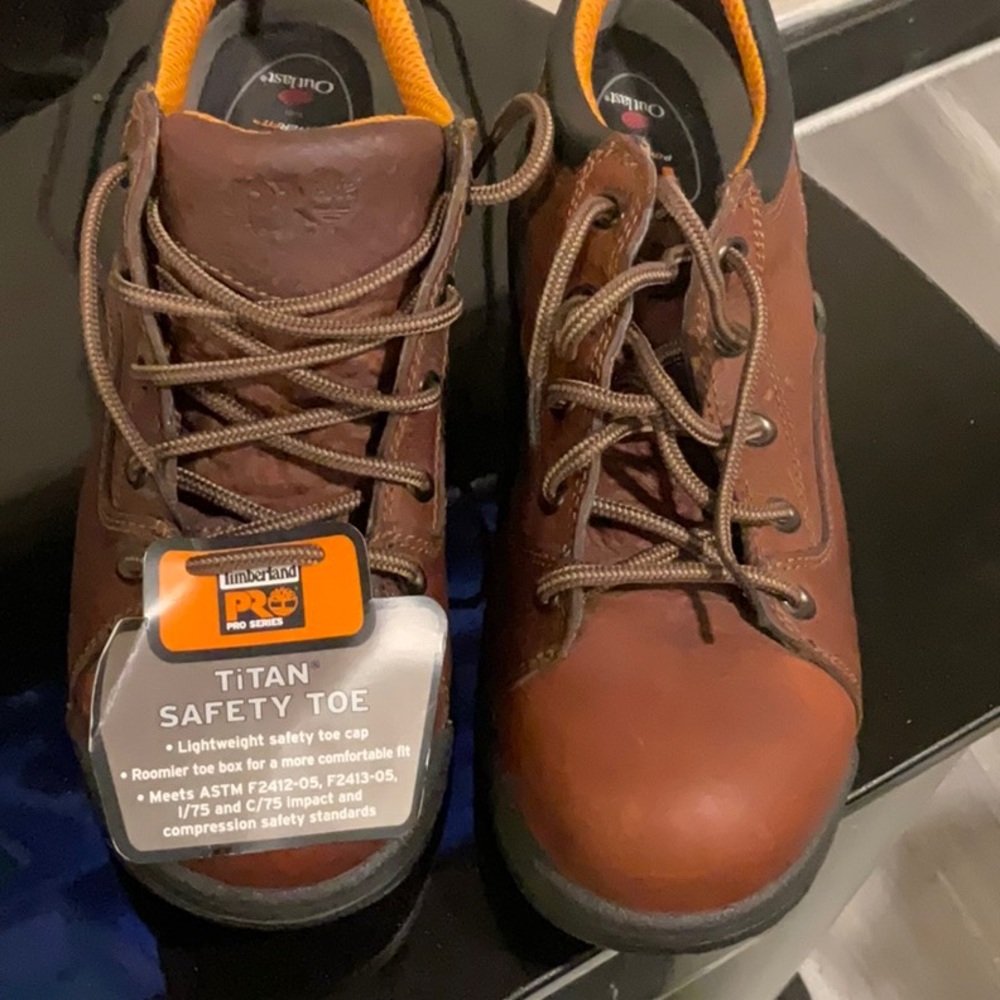 Womens Timberlands Safety Toe